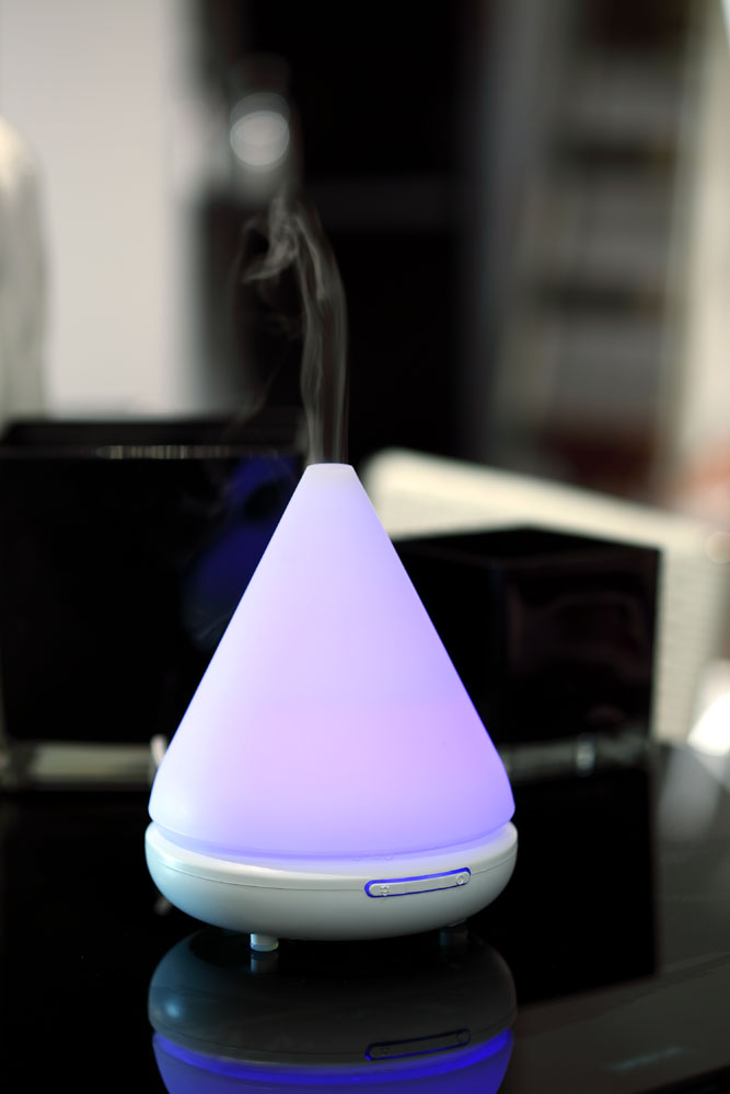 SA-005: Ultrasonic Aroma Diffuser/Humidifier